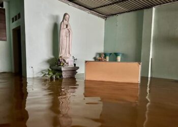 Chúng ta cùng hiệp ý cầu nguyện cho đồng bào vùng lũ tại miền Bắc Việt Nam